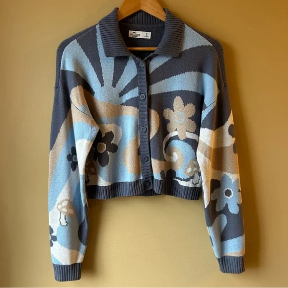Hollister Cropped Mushroom Floral Sweater Size Small Blue Tan Retro Boho Hippie - Picture 1 of 15